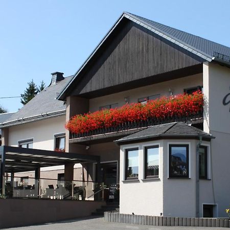 Gasthaus Pension Geimer Plütscheid エクステリア 写真