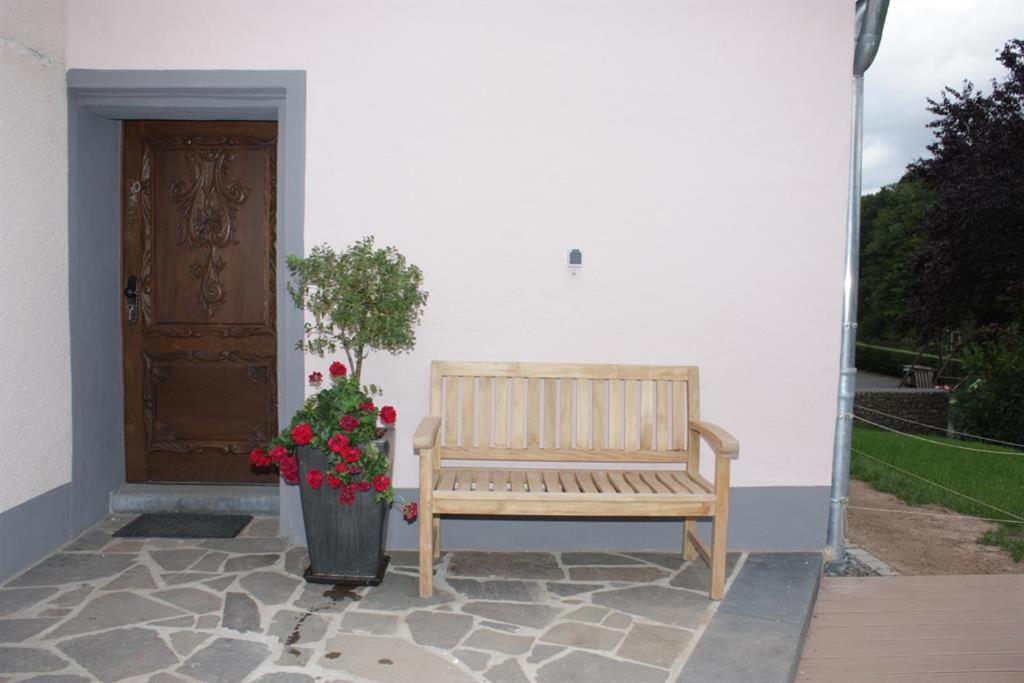 Gasthaus Pension Geimer Plütscheid エクステリア 写真