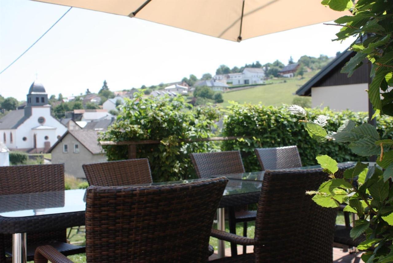 Gasthaus Pension Geimer Plütscheid エクステリア 写真