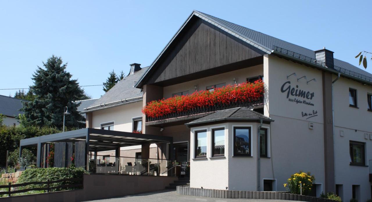 Gasthaus Pension Geimer Plütscheid エクステリア 写真