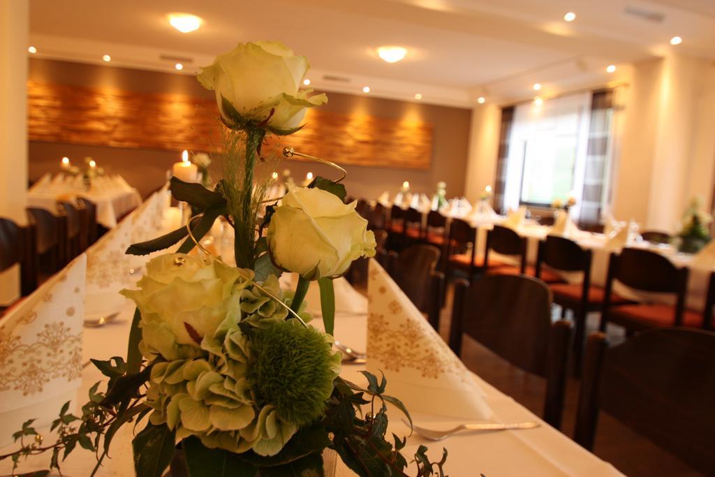 Gasthaus Pension Geimer Plütscheid エクステリア 写真