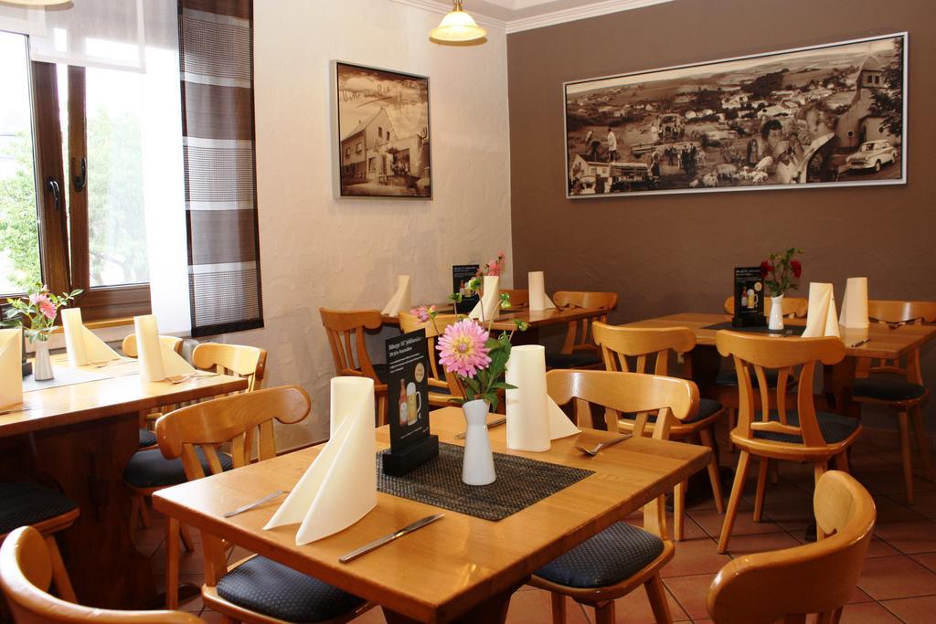 Gasthaus Pension Geimer Plütscheid エクステリア 写真