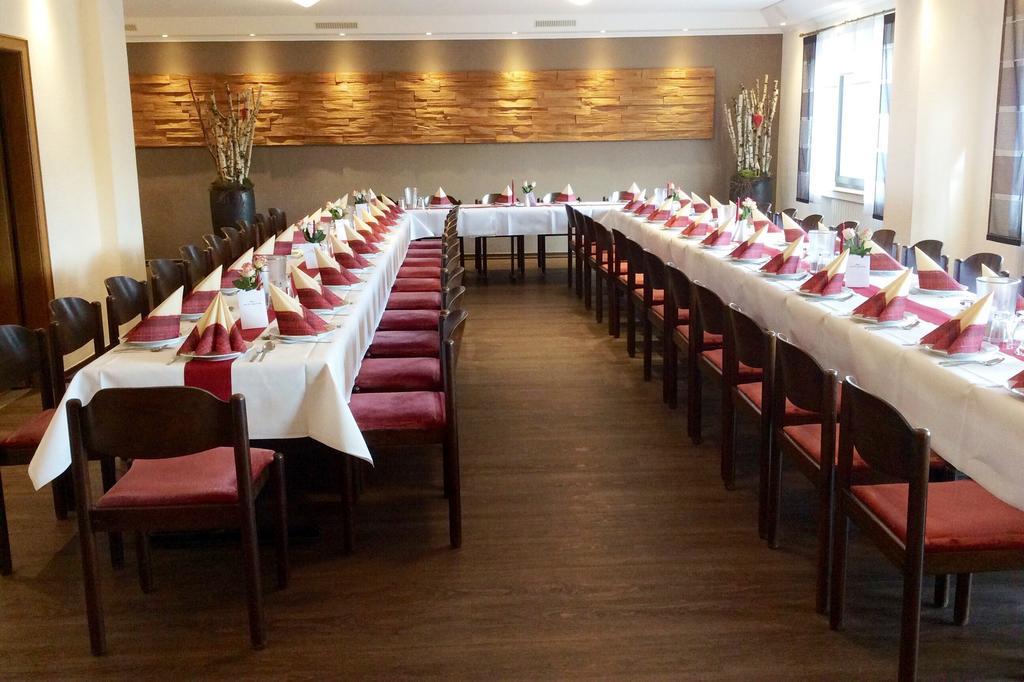 Gasthaus Pension Geimer Plütscheid エクステリア 写真
